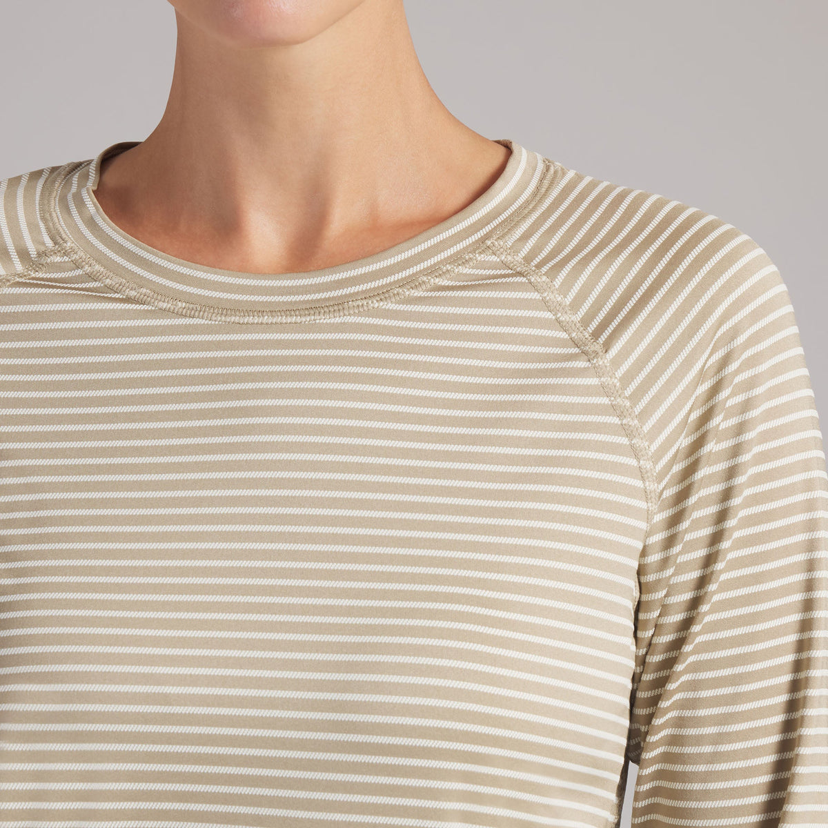 Women's UV Stripe Golf Crewneck / Puma Golf Smart Buy